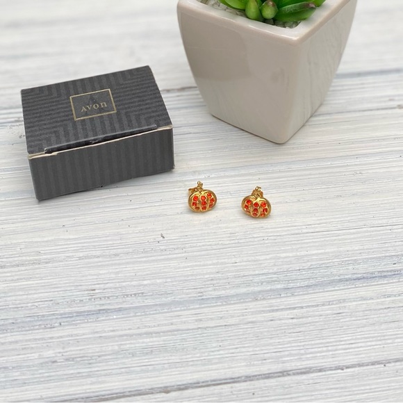 VTG Avon PUMPKIN Earrings - Picture 3 of 14